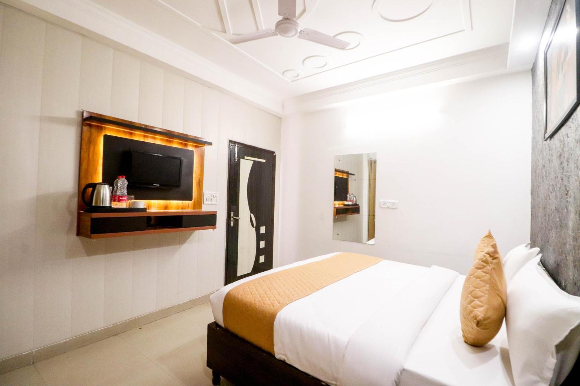 Hotel Stay Villa Delhi Airport Nueva Delhi Exterior foto