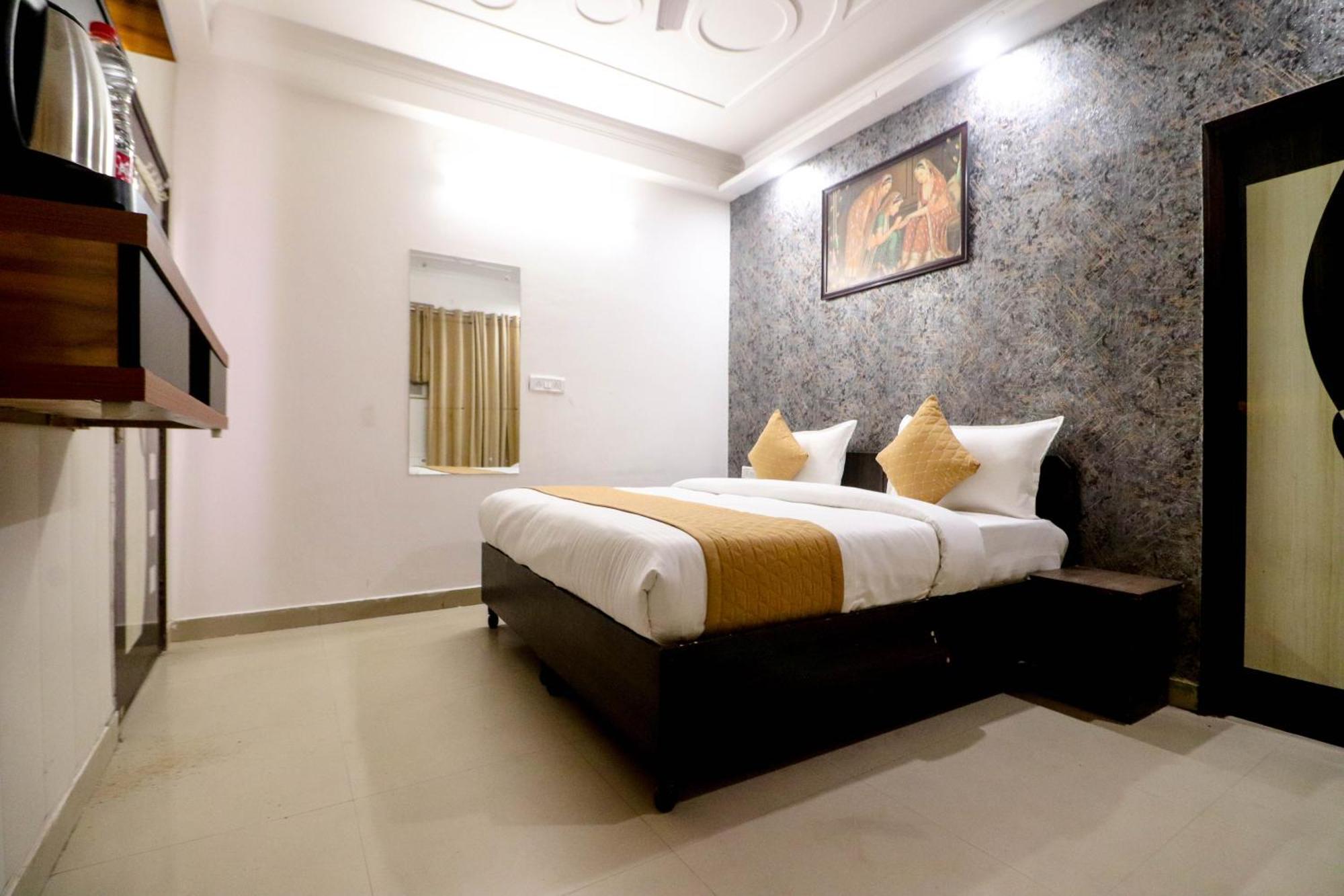 Hotel Stay Villa Delhi Airport Nueva Delhi Exterior foto